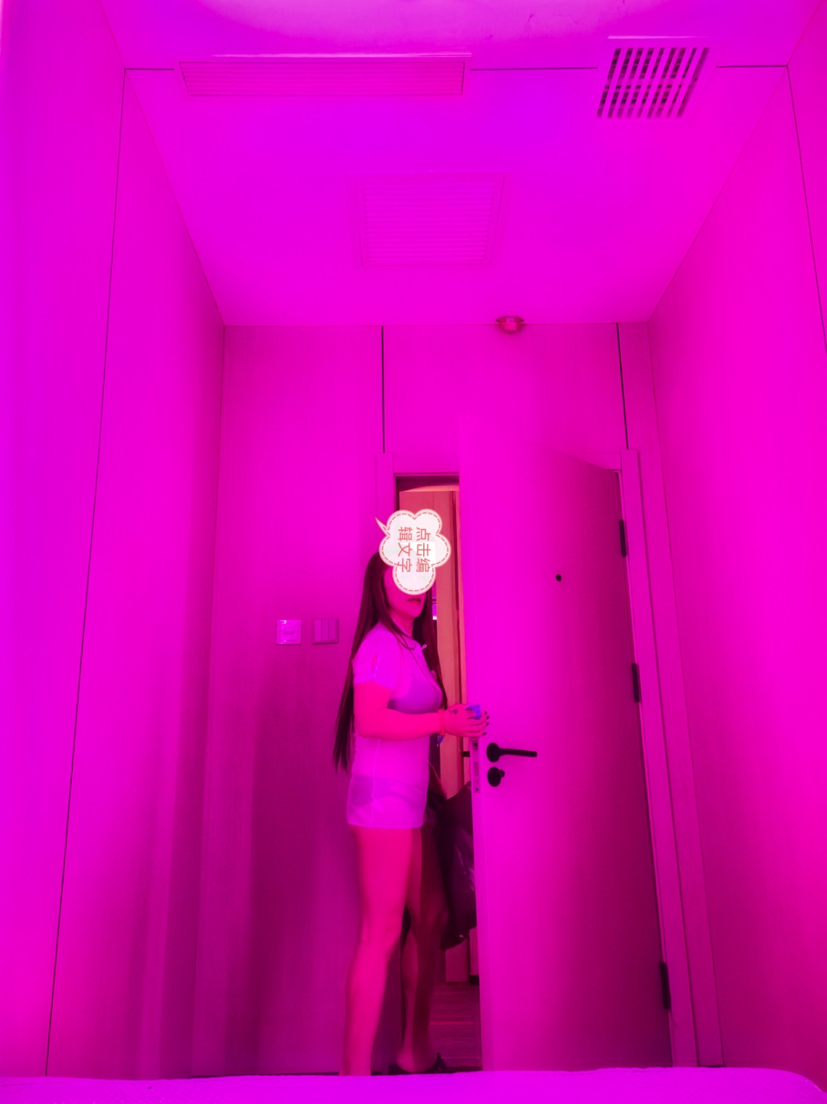 1259479_RX4APQ95W593J2Q.jpg